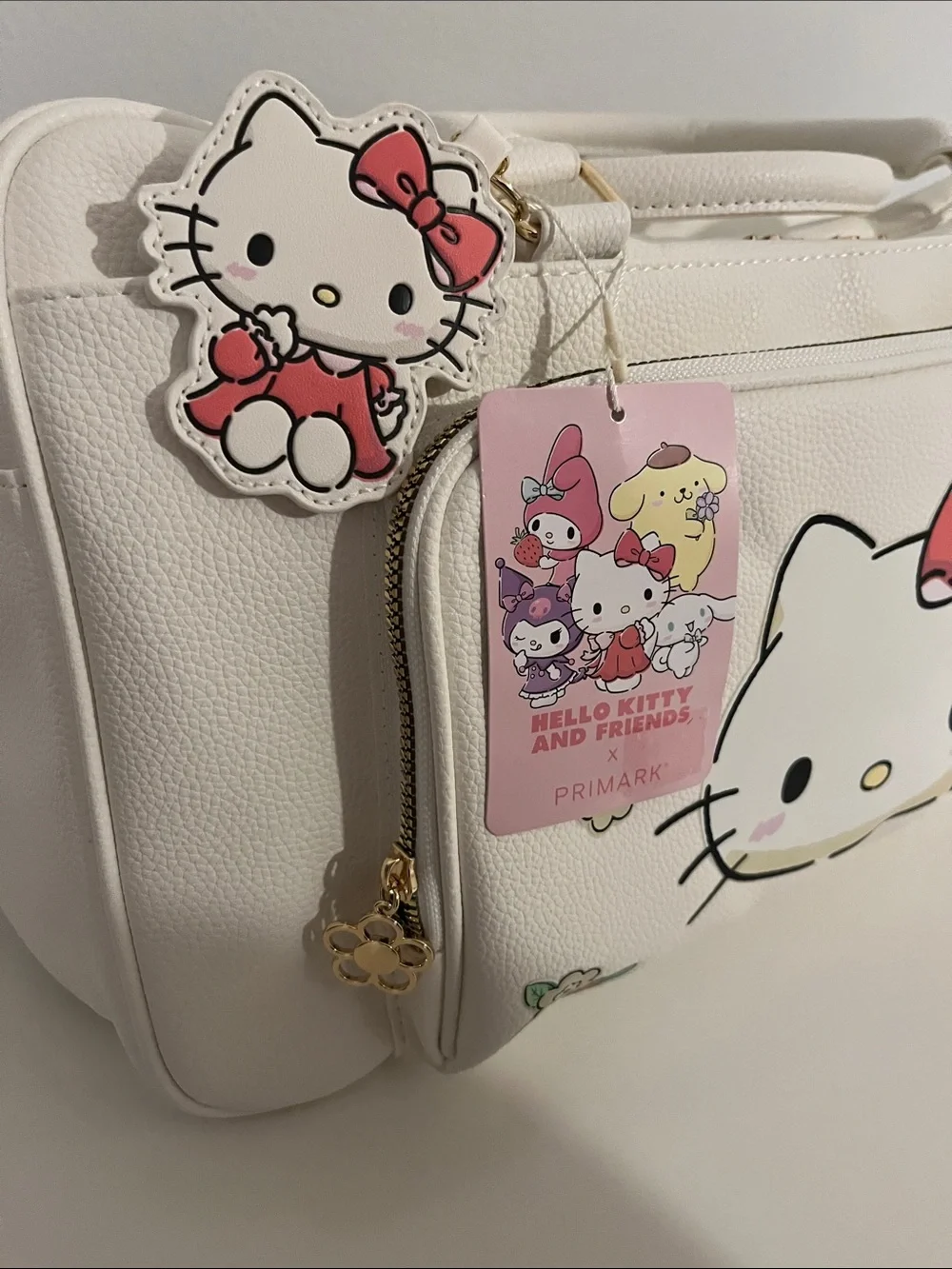 Hello Kitty White Faux Leather Satchel/duffle - free surprise gift! :) - Picture 2 of 7